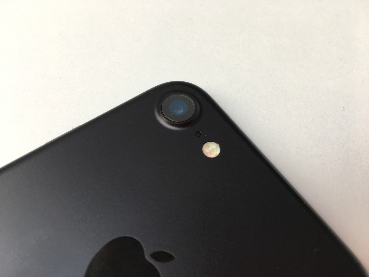 苹果最新款iPhone 12配置深度解析与解析报告