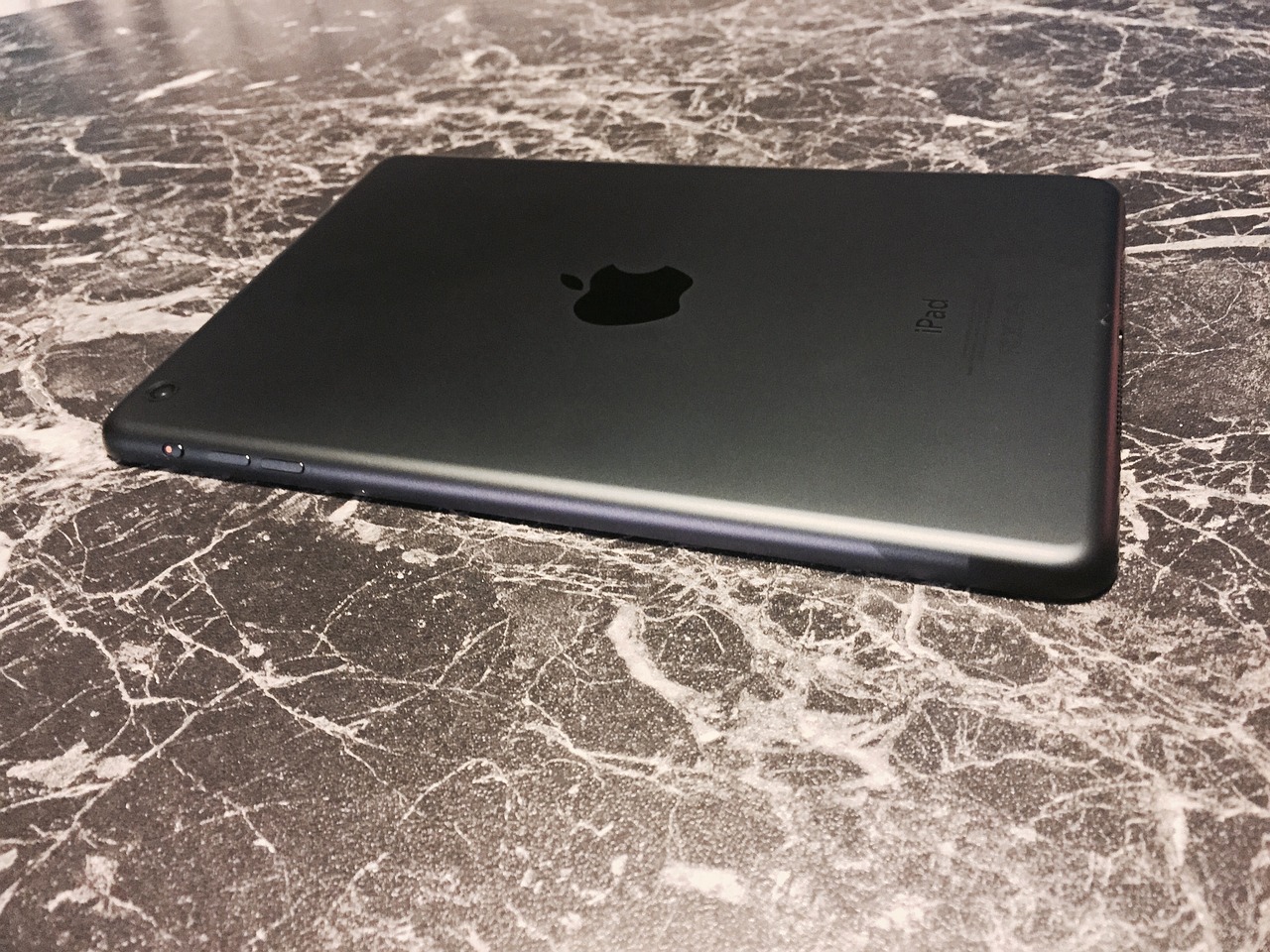 五月新款iPad重塑极致体验，苹果平板电脑的新里程碑